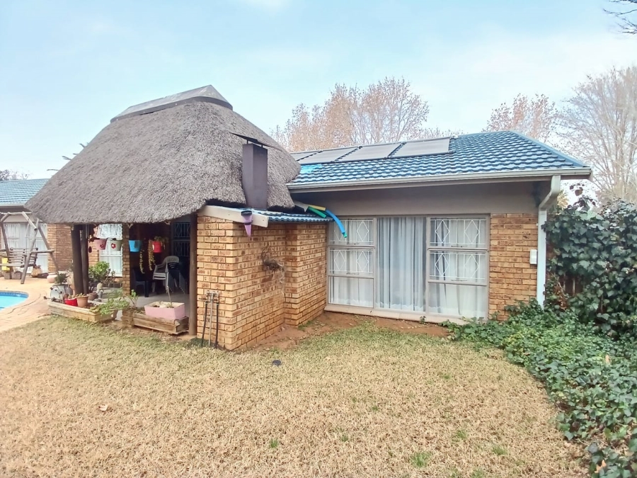 4 Bedroom Property for Sale in Sasolburg Ext 11 Free State